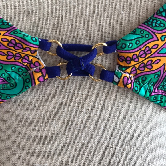 Trina Turk Pacific Paisley Triangle Bikini Top 8 - Picture 6 of 8
